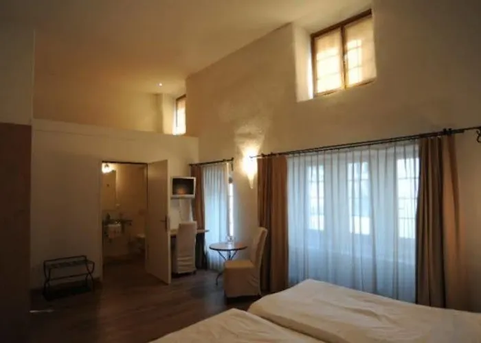 Hotel Restaurant Rathaus 3*