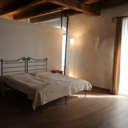 Restaurant Rathaus فندق 3*